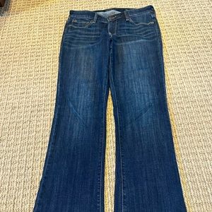 Lucky Brand pre owned jeans. Size 4. Flare leg